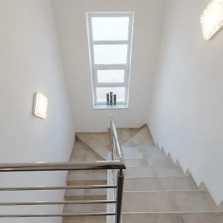 Regulus Villa